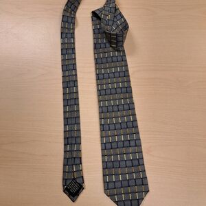Versus Versace Gray and Gold Patterned Tie